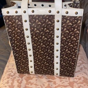 Burberry tote